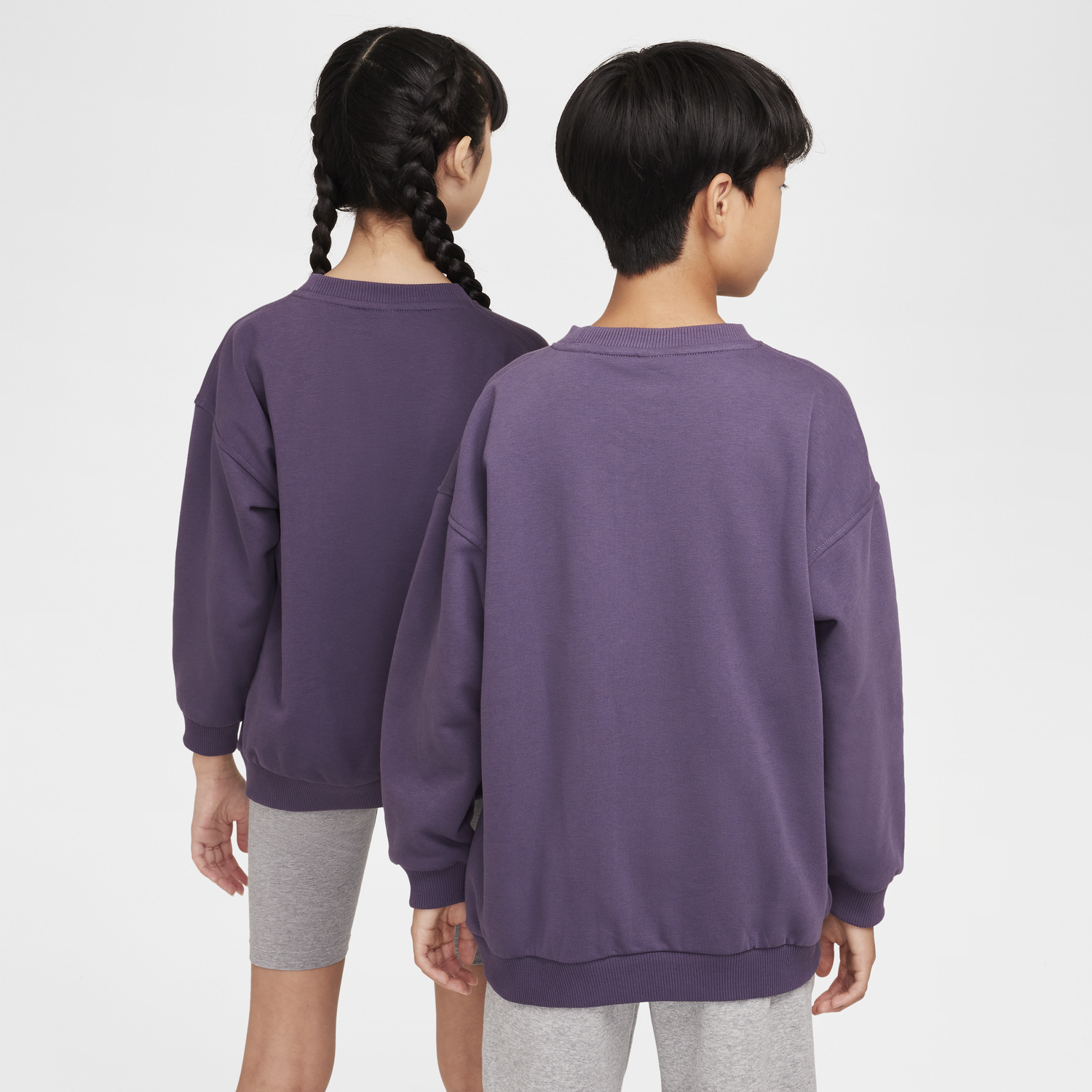 Суитчър Nike Nike Sportswear Club Fleece Older Kids' Loose-Fit Crewneck Sweatshirt Лилаво | FD2923-573, 1