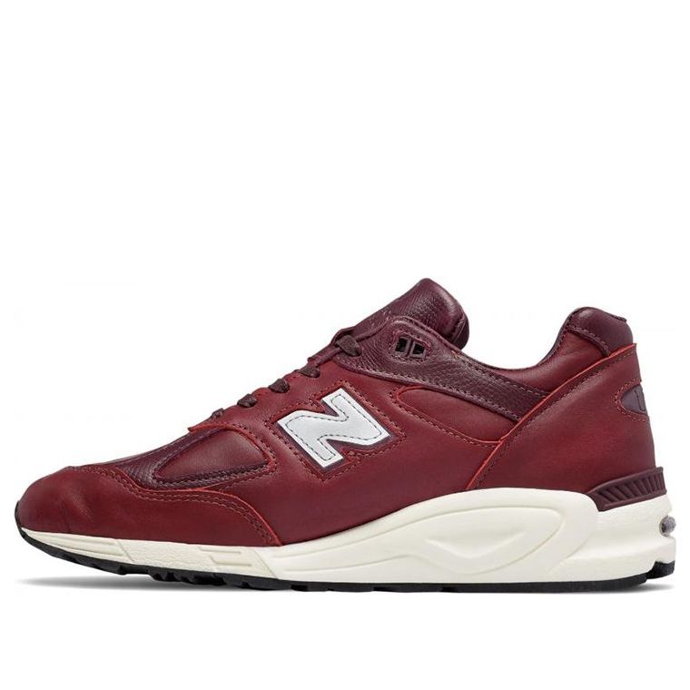 Кецове и обувки New Balance 990 V2 Червено | M990BTA2