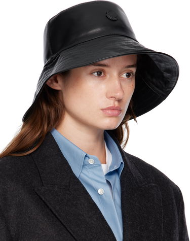 Шапка Moncler Moncler Genius x EE72 Leather Bucket Hat Черно | K24033B00004M6584, 1