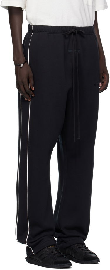 Спортни панталони Fear of God Fear of God ESSENTIALS Relaxed Fleece Piping Sweatpants Черно | 130SP258060F, 1