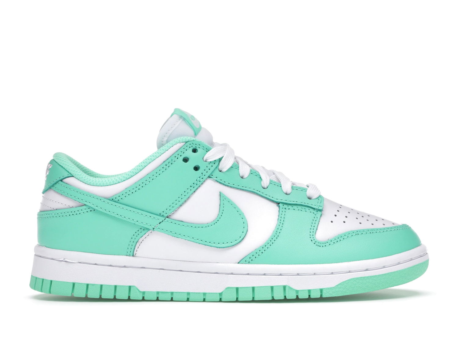 Кецове и обувки Nike Dunk Low "Green Glow" W Зелено | DD1503-105, 1
