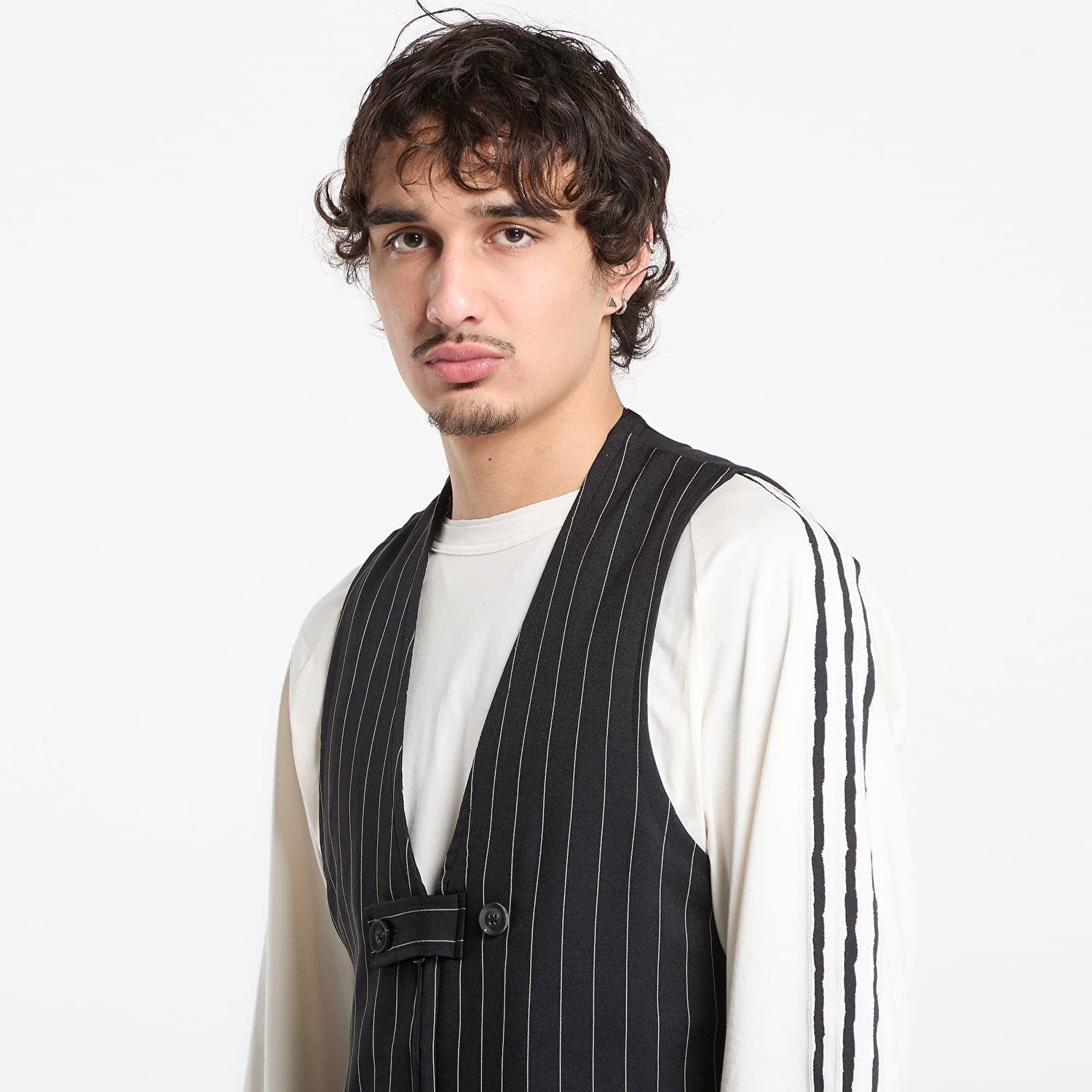 Жилетка Y-3 Y-3 Sport Uniform Pinstripe Tailored Vest Черно | KQ7290, 1