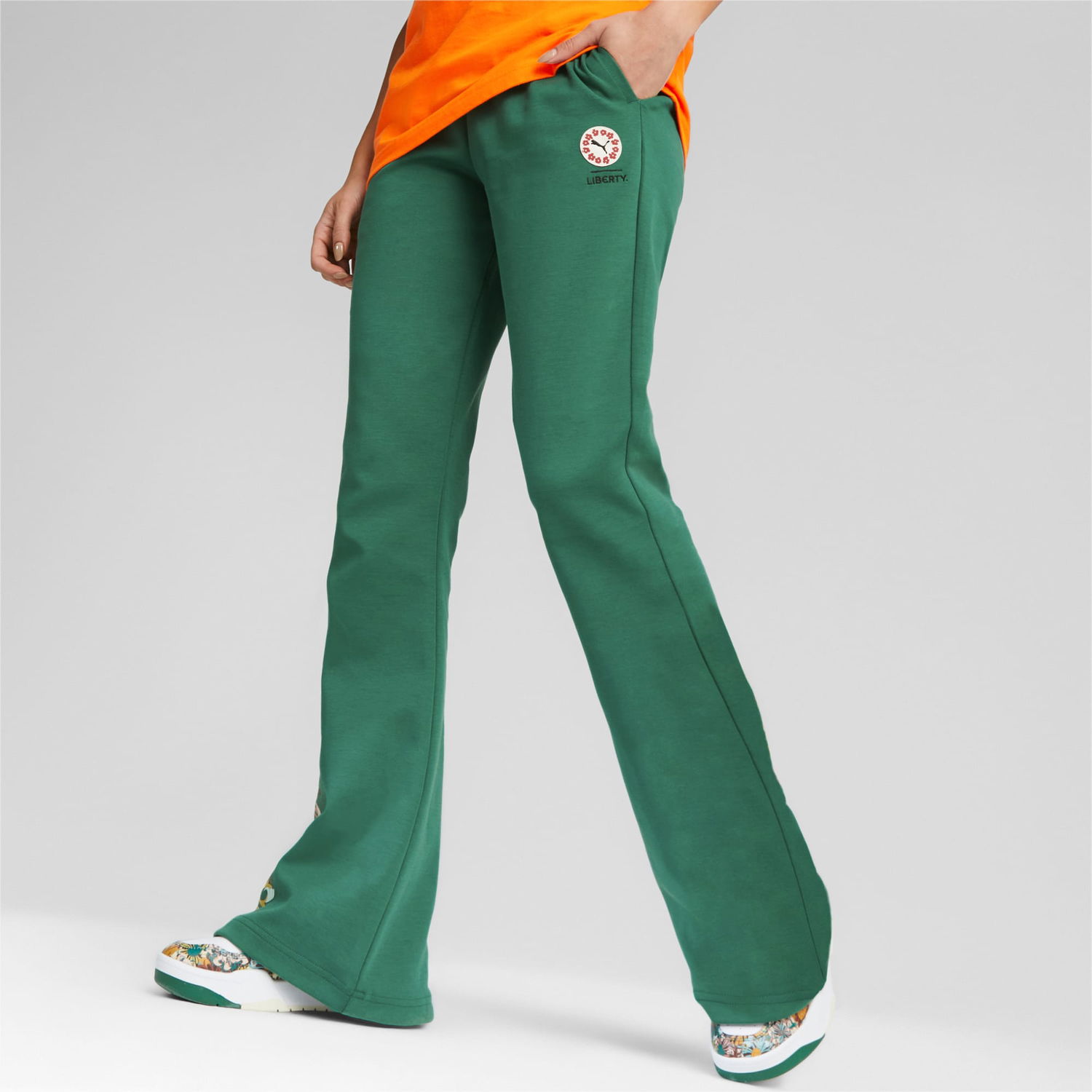 Спортни панталони Puma x LIBERTY Flared Pants Зелено | 539832_37, 0