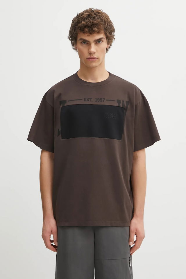 Oversized Cotton T-shirt with EST. 1997 graphic print