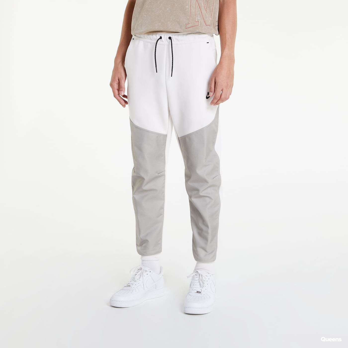 Спортни панталони Nike Sportswear Tech Fleece Pants Бяло | DR6171-030, 0