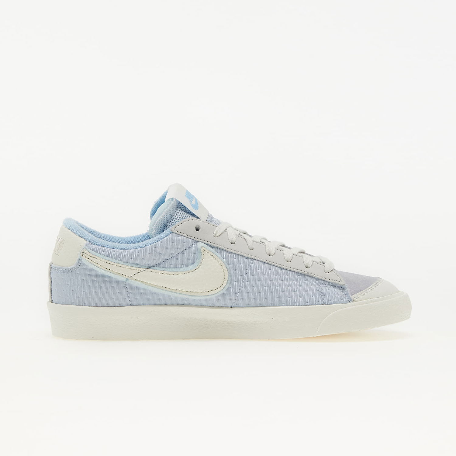 Кецове и обувки Nike Blazer Low Vintage '77 Сиво | DH4101-001, 1
