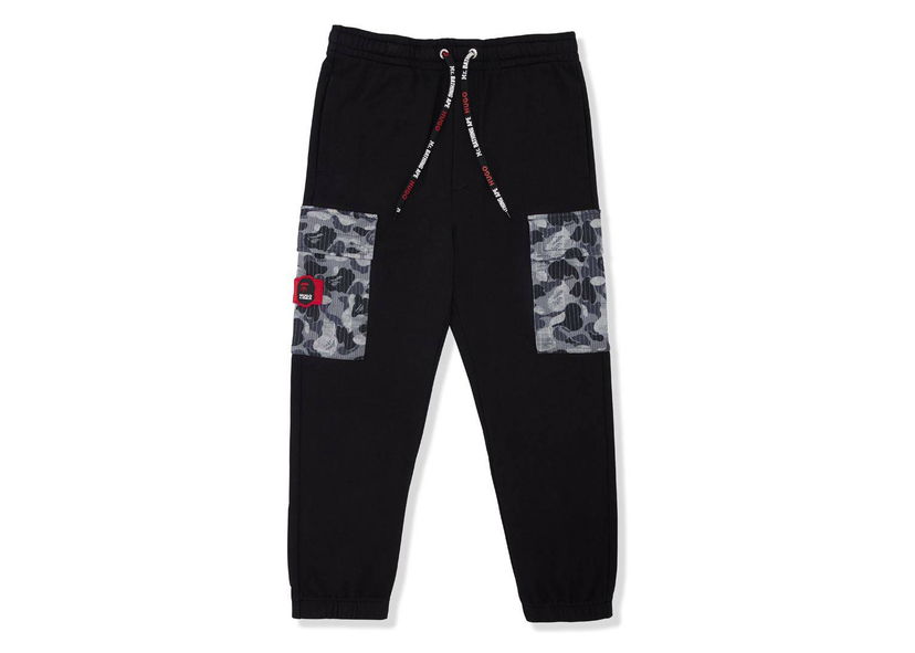 Спортни панталони BAPE BAPE x Hugo Camo Sweatpants Black Черно | 7I23-152-901