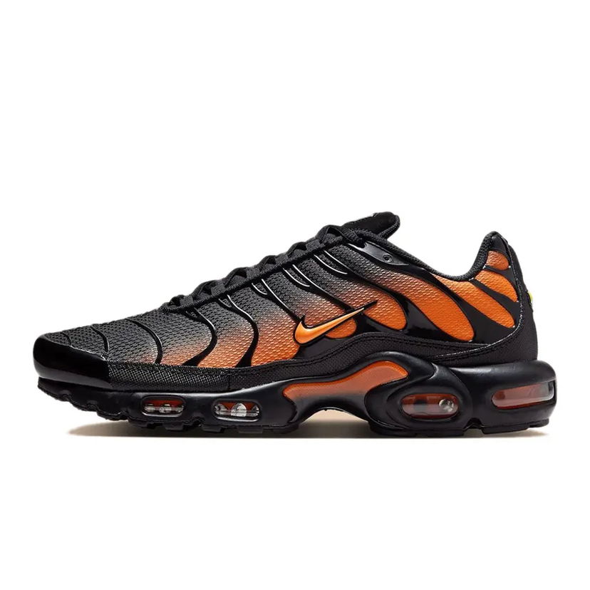 Кецове и обувки Nike Air Max Plus TN "Black Total Orange" Черно | DM0032-025