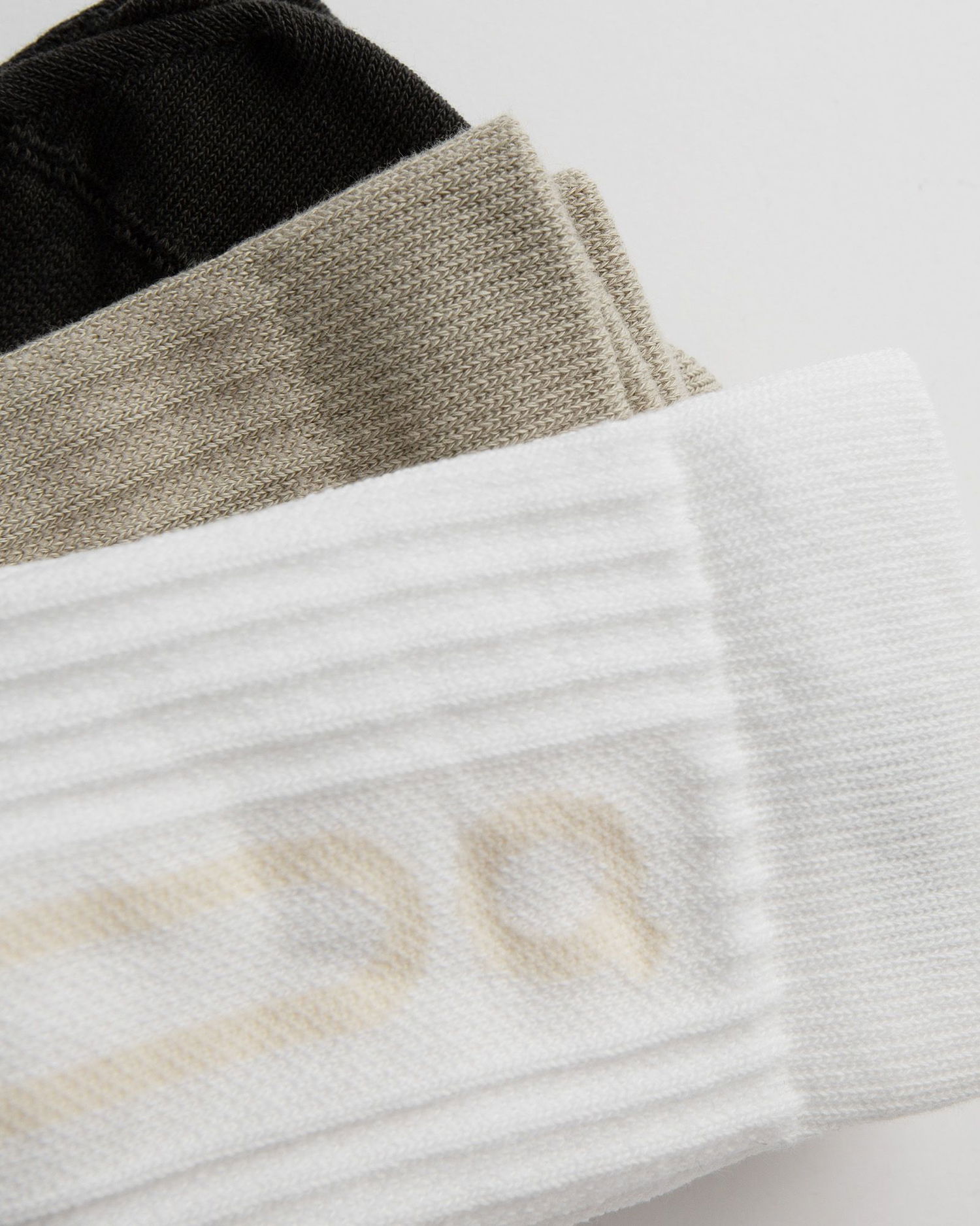 Чорапи On Running Logo IKON 3-Pack Socks Черно | 2UE30440299, 1