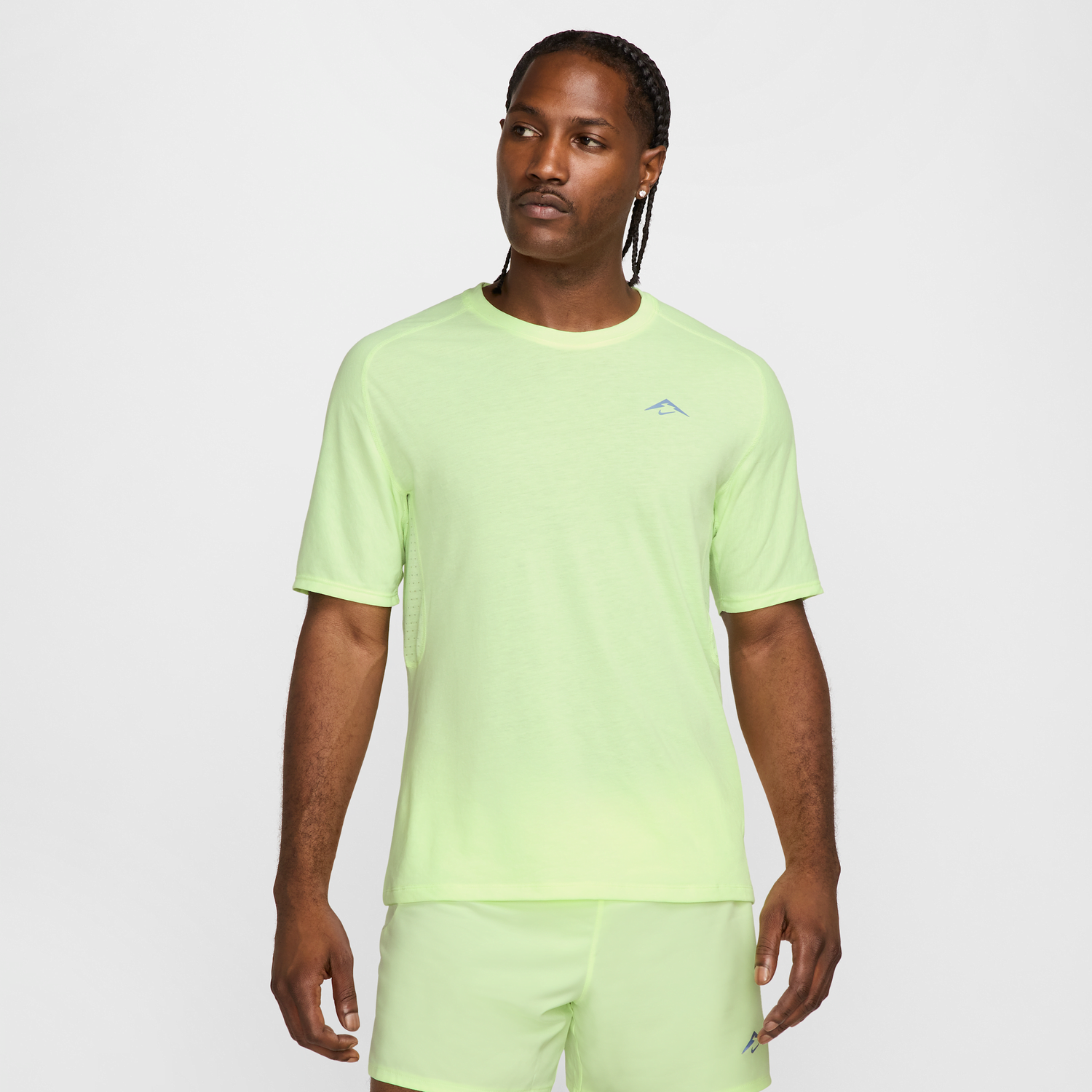 Тениска Nike Solar Chase Dri-FIT Short Sleeve Running T-Shirt Зелено | HJ3580-701, 0
