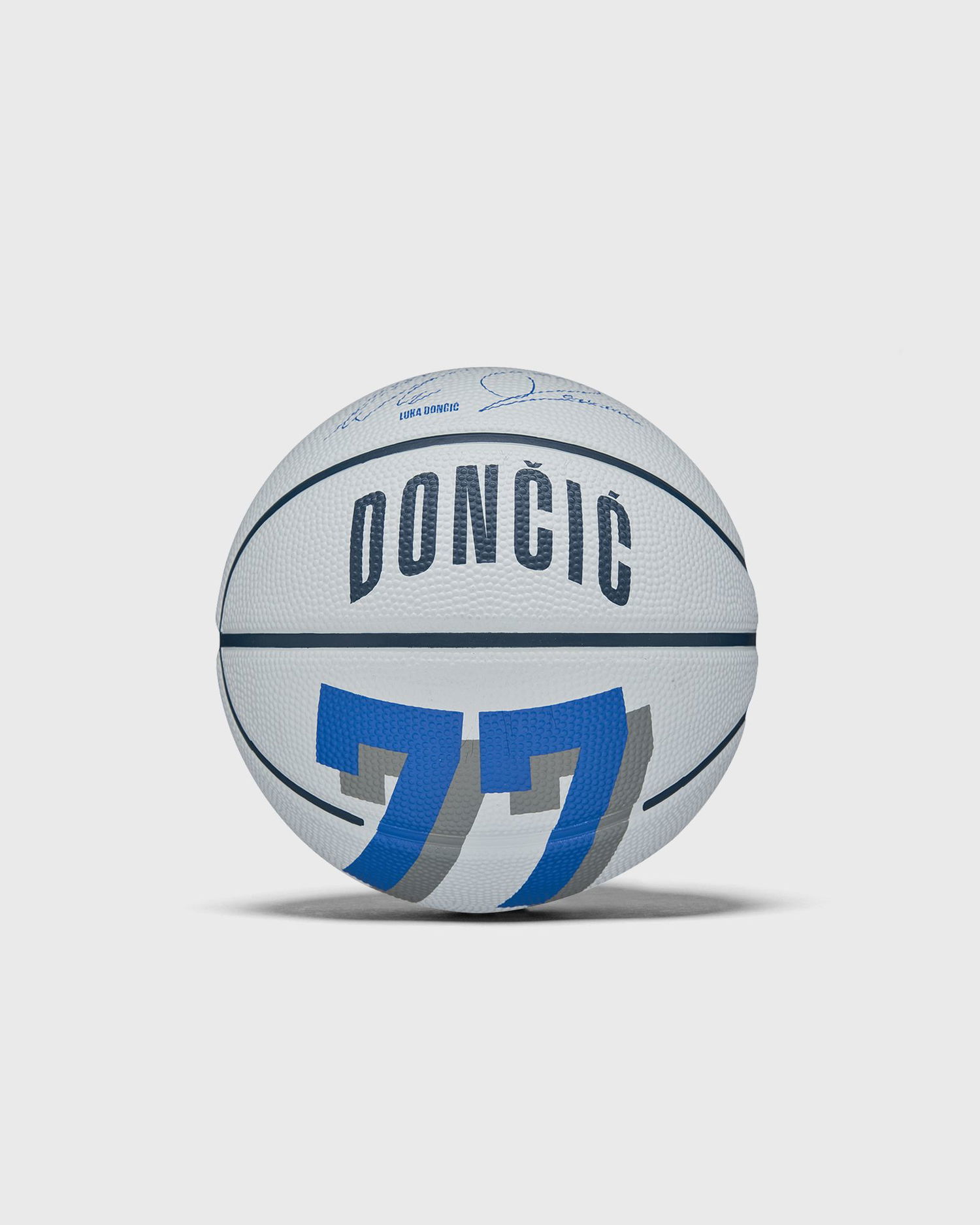 Спортна екипировка Wilson Tennis NBA Player Icon Luka Dončić Mini Size 3 Basketball Бяло | WZ4007701XB3, 0