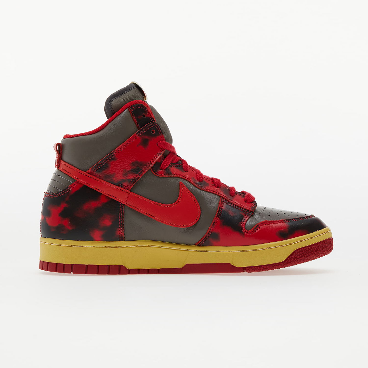 Кецове и обувки Nike Dunk High 1985 "Acid Wash" Червено | DD9404-600, 1
