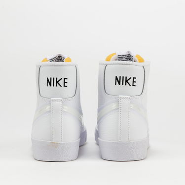 Кецове и обувки Nike WMNS Blazer Mid '77 Бяло | DD0502-100, 3