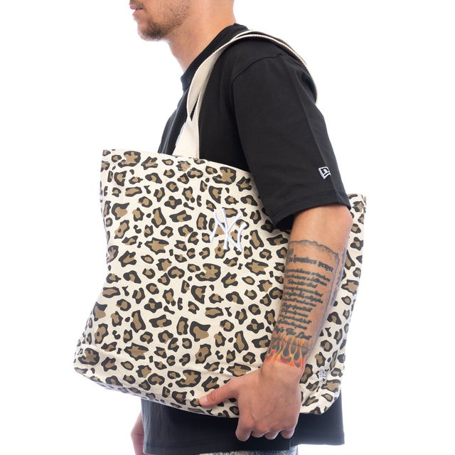 New Era MLB Animal Print NY Yankees Tote Bag