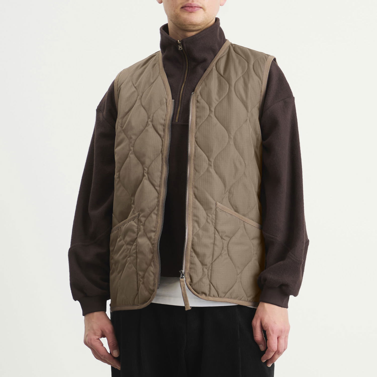 Жилетка TAION Military Quilted Zip Vest Бежово | TAION-001ZML-1-DKH, 1