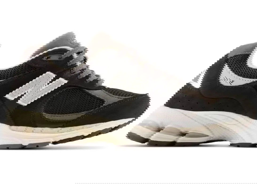Кецове и обувки New Balance 2002R "Black Castlerock" Черно | M2002RNC, 0