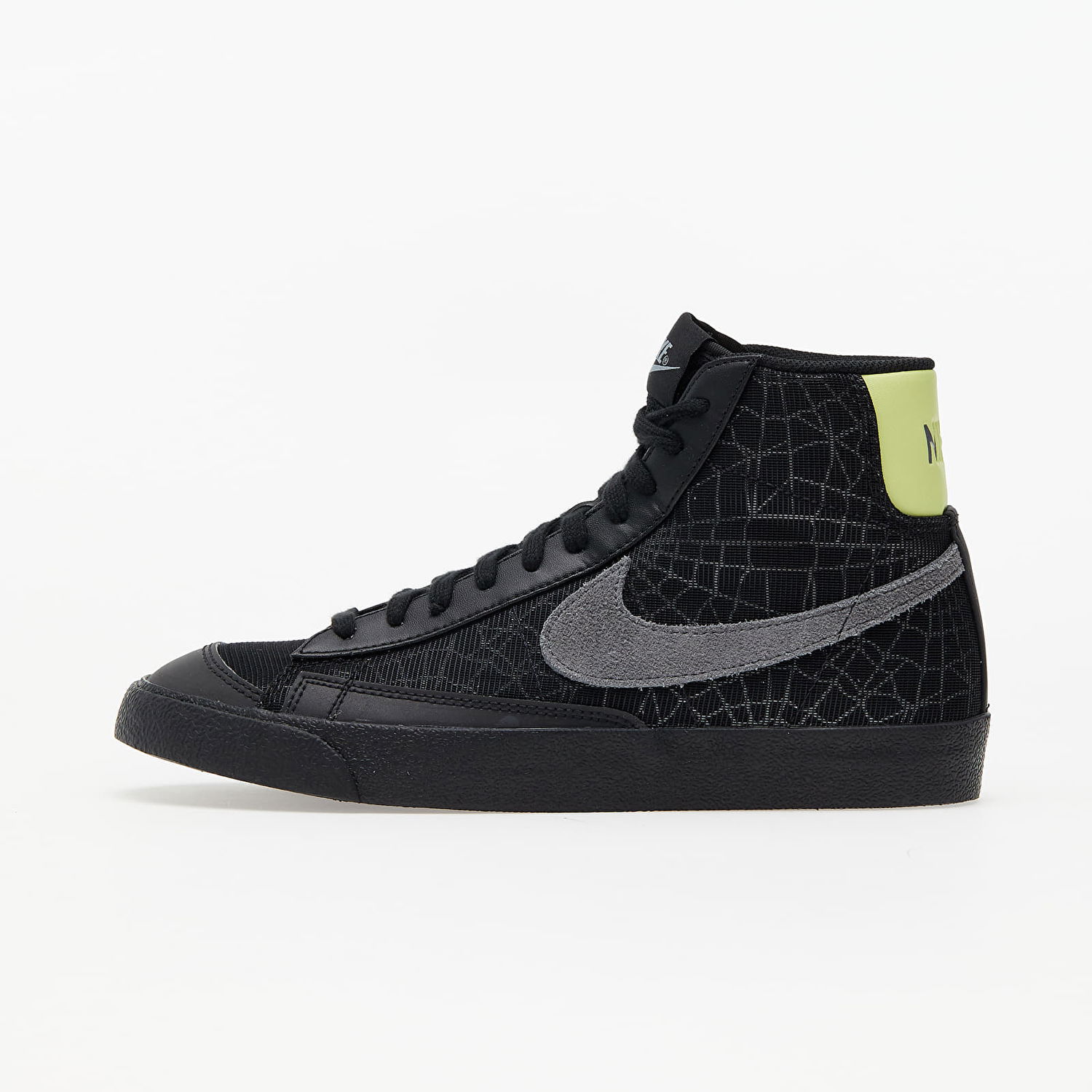 Кецове и обувки Nike Blazer Mid '77 Черно | DC1929-001, 0