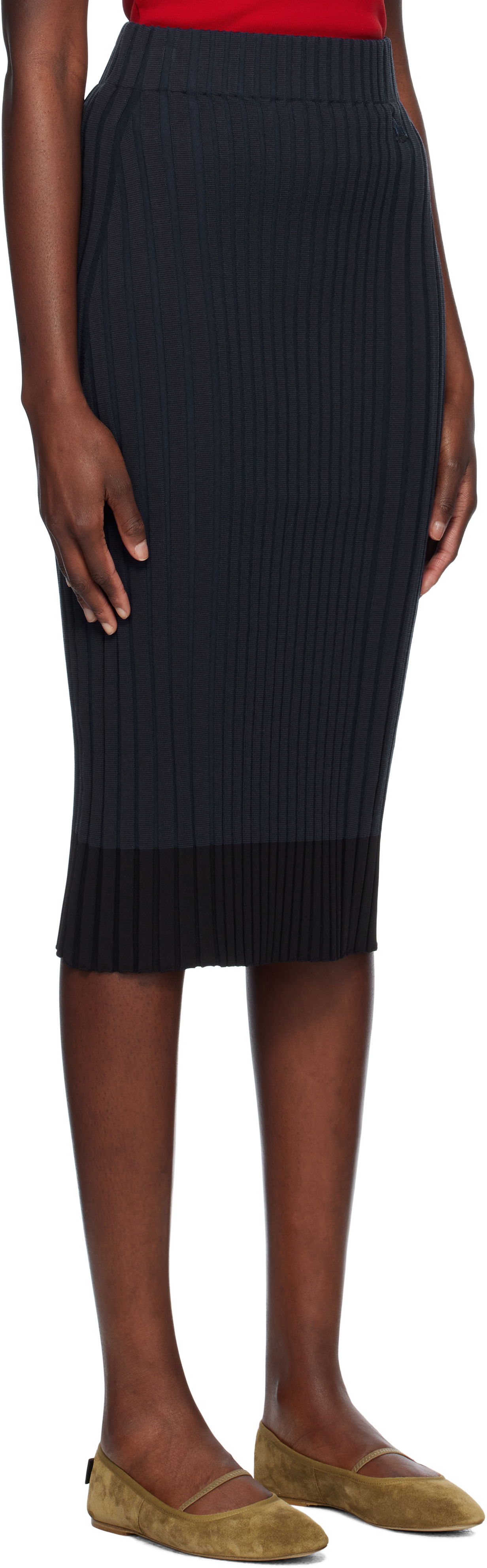 Пола MAISON KITSUNÉ Maison Kitsuné Ribbed Midi Skirt with Fox Patch Тъмно синьо | OW01520KT1121, 1
