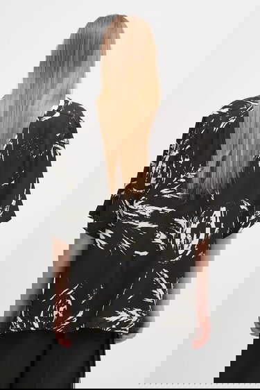 Риза Wales Bonner Wales Bonner Highlife Bowling Relaxed Fit Classic Collar Short Sleeve Abstract Print Shirt Черно | MS25SH08.VI05.9900, 2