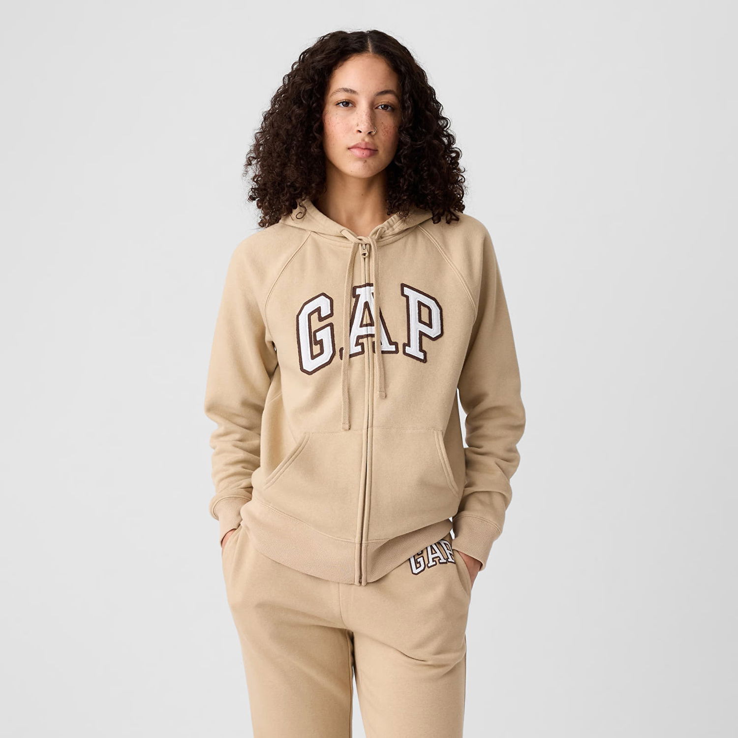 Суитчър GAP Sweatshirt Logo Full Zip Hoodie Travertine M Бежово | 463503-35, 0
