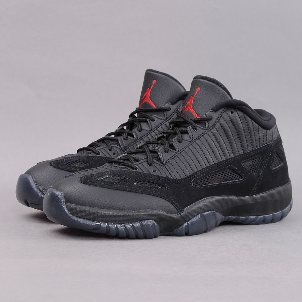 Кецове и обувки Jordan Air Jordan 11 IE Low ''Referee'' Черно | 306008-003, 1