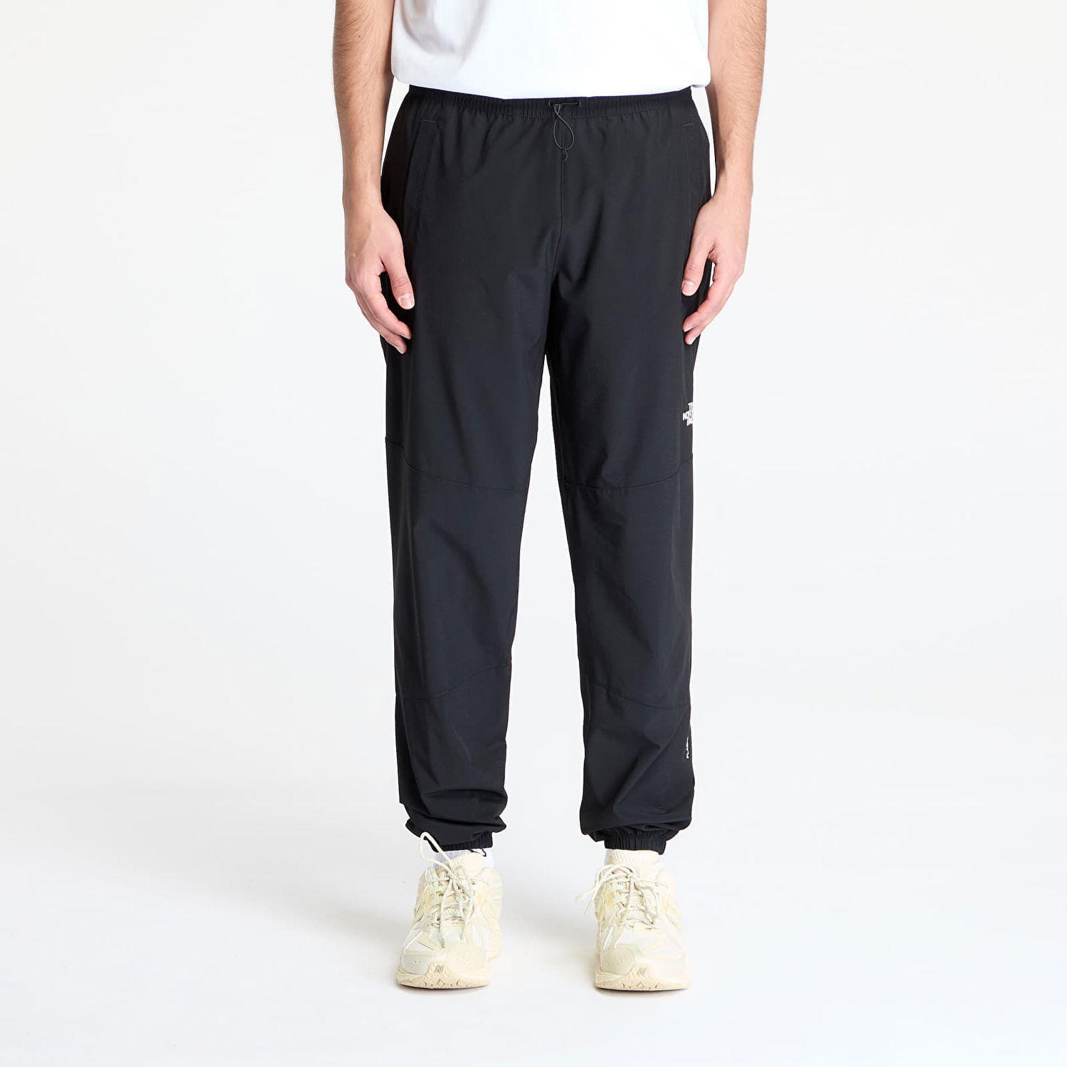 Спортни панталони The North Face Mountain Athletics Wind Pants Черно | NF0A8BGNJK31, 0