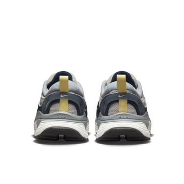 Кецове и обувки Nike Air Max Bliss Сиво | DZ6754-001, 1