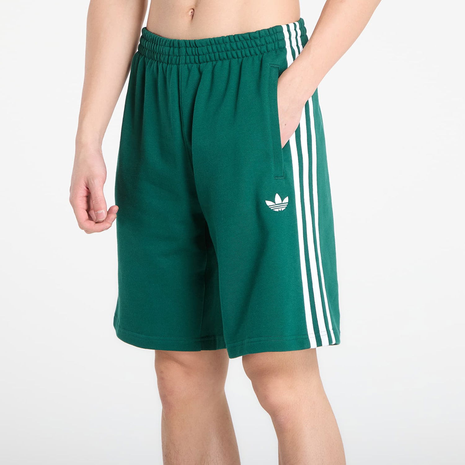 Къси панталони adidas Originals Shorts 3S Short Зелено | KE3563, 1