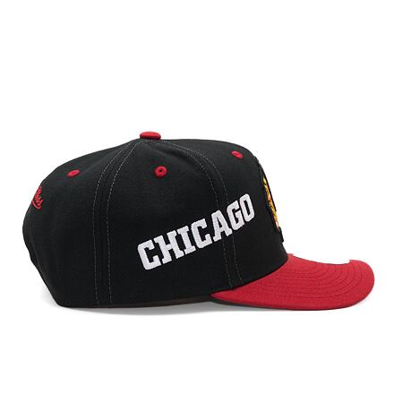 Шапка с козирка Mitchell & Ness Overbite Pro Snapback Chicago Blackhawks Black Черно | HHSS7311-CBHYYPPPBLCK, 1