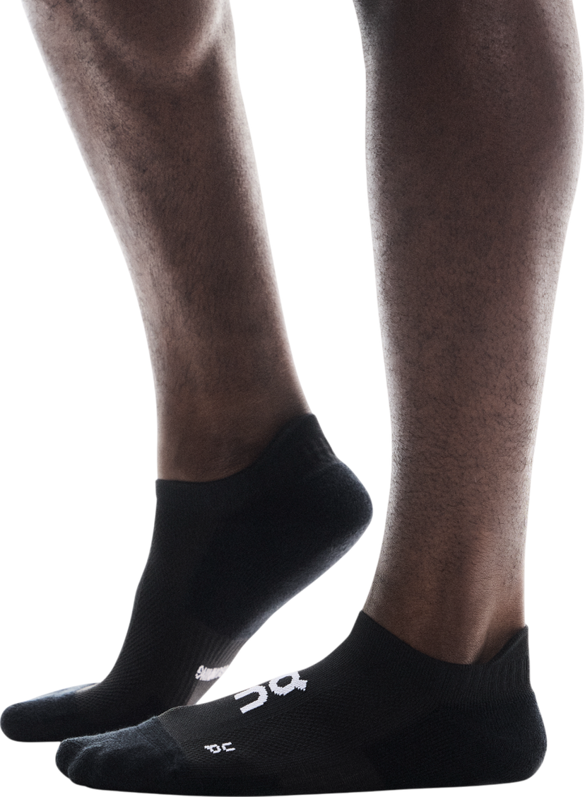 Чорапи On Running Core Run Low Socks Черно | 2uf10080553
