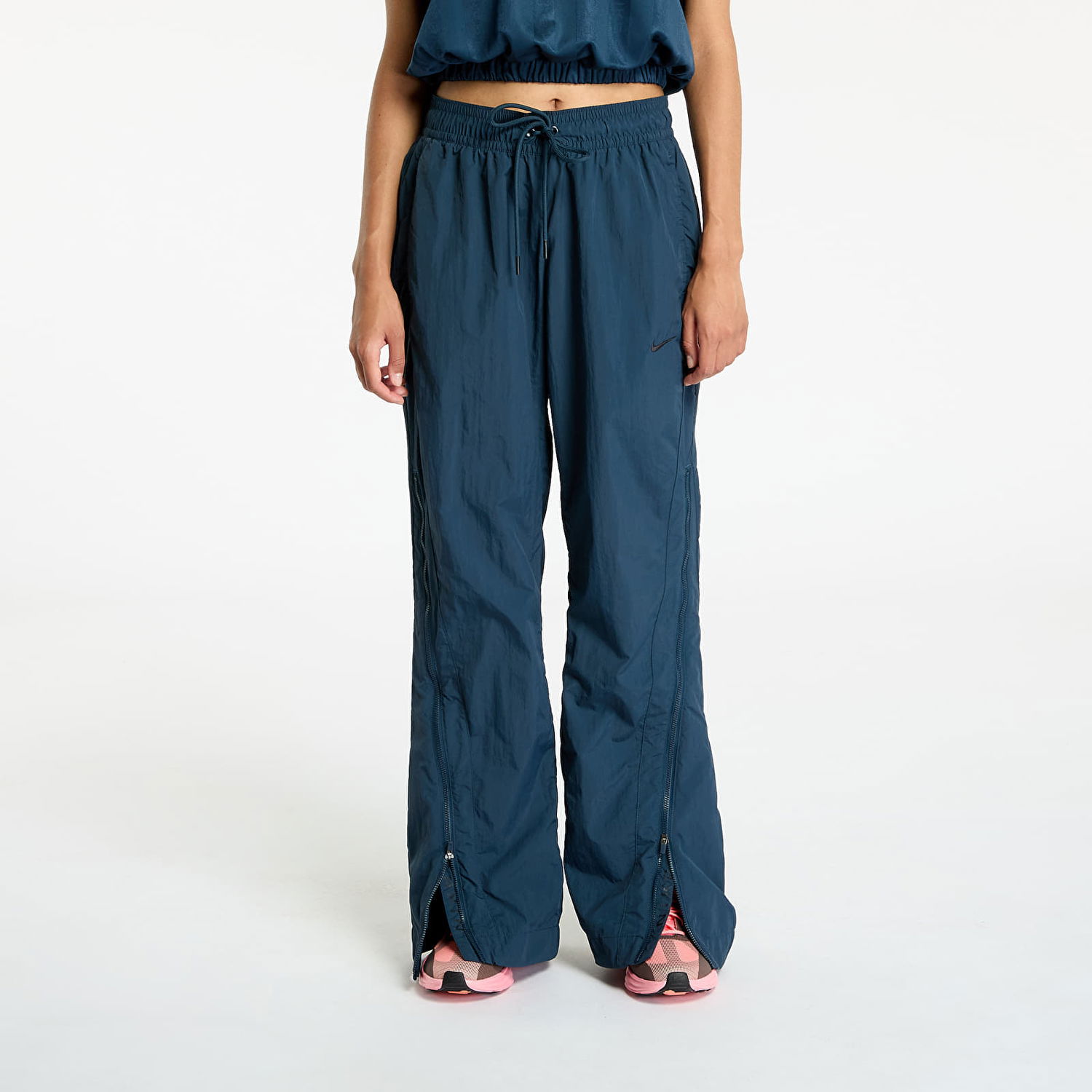 Панталони Nike Pants Sportswear Collection Women's Mid-Rise Repel Zip Pants Armory Navy/ White Тъмно синьо | FV7544-478, 0