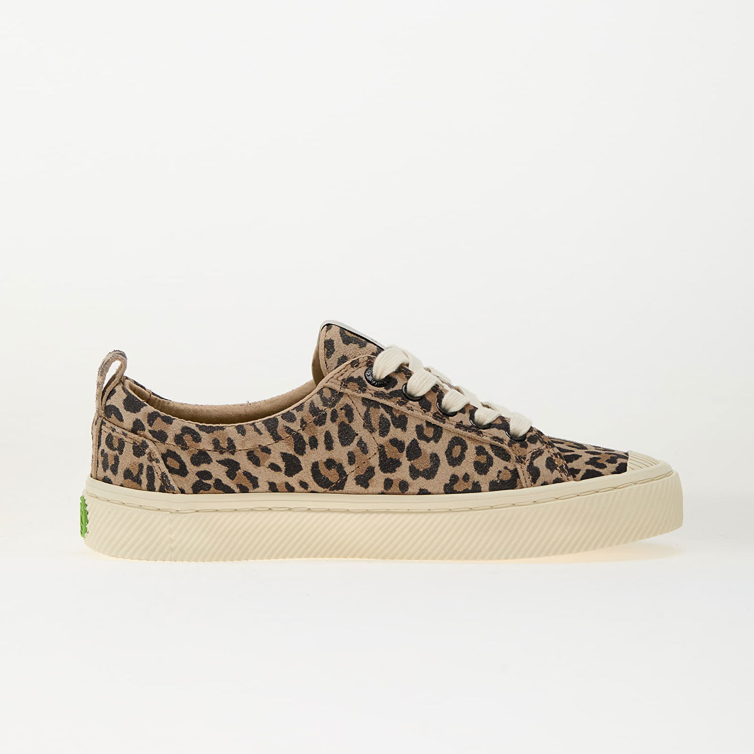 Кецове и обувки Cariuma OCA Low Leopard Print Suede 40.5 Бяло | 100102P05, 1