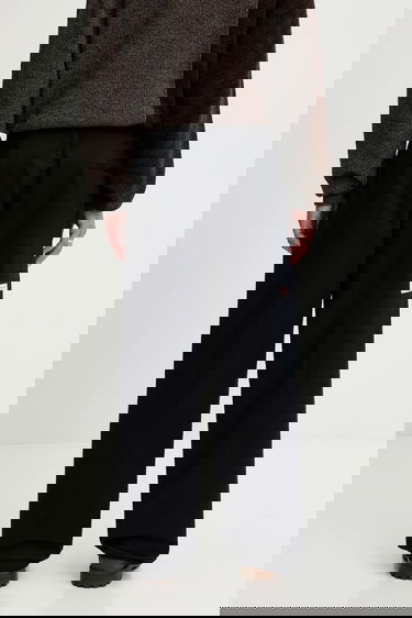 Панталони Human Made Human Made SKATER Pleated Trousers Черно | HM30PT013, 2