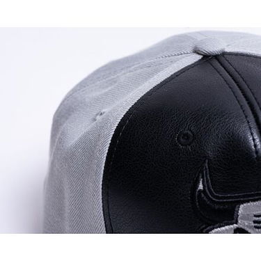 Шапка с козирка Mitchell & Ness Chicago Bulls Day One Snapback Hat Сиво | 6HSSMM19224-CBUBKGY, 5