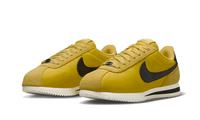 Кецове и обувки Nike Cortez "Vivid Sulfur" W Жълто | DZ2795-700, 1