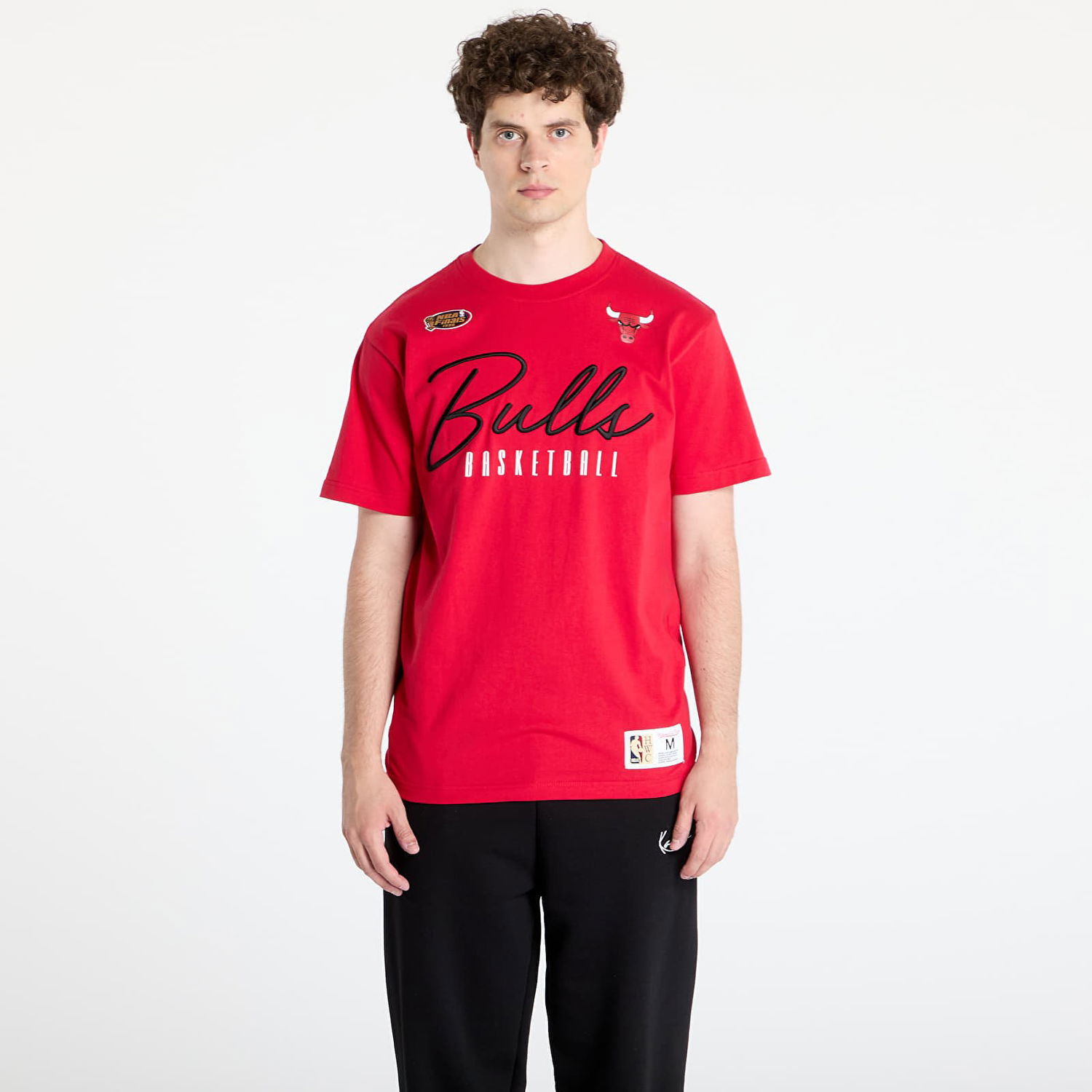 Тениска Mitchell & Ness Mitchell & Ness NBA Bulls Training Day Premium Vintage Logo Tee Червено | FC9288-CBUSCAR, 0