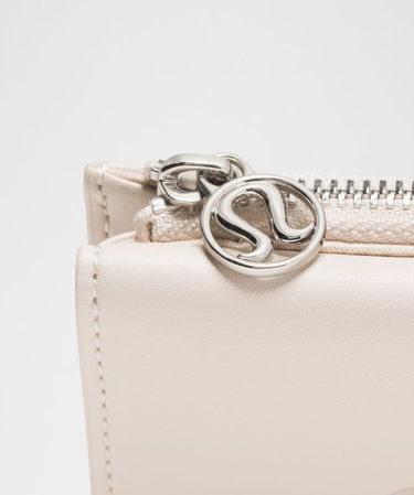 Портфейл lululemon Front-Flap Card Case Бежово | prod20005847, 5