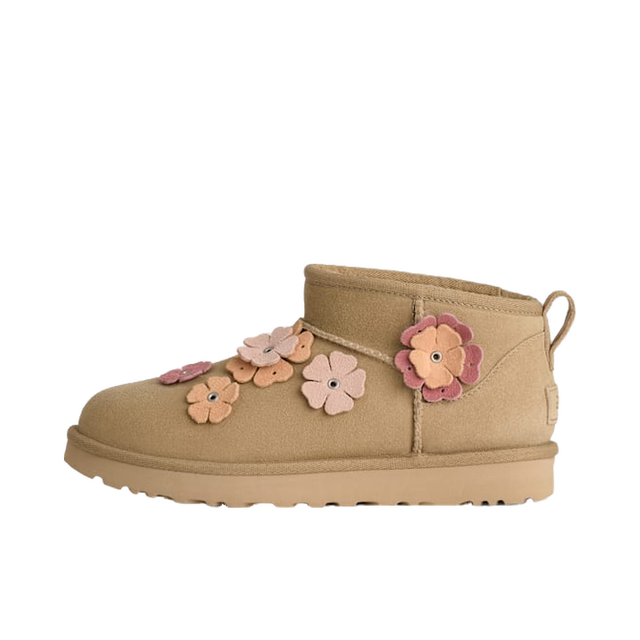 Classic Ultra Mini Fleur Boot