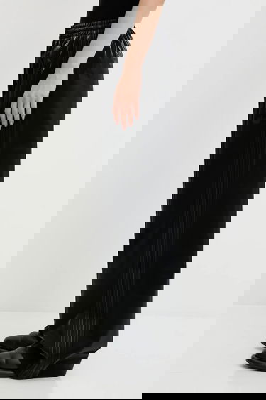 Спортни панталони adidas Originals adidas Originals Holiday Tp Track Pants Черно | JV7503, 0