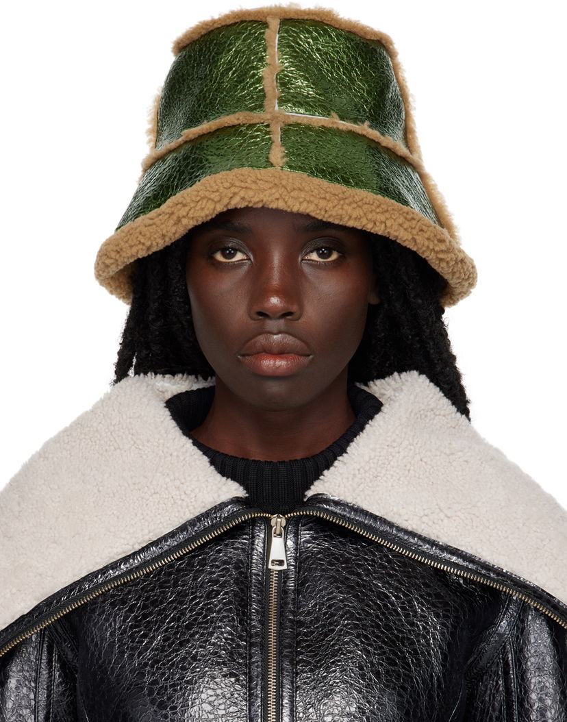 Шапка Jean Paul Gaultier Gaultier Laminated Faux-Shearling Bucket Hat Зелено | 22/09-U-CC007-L500