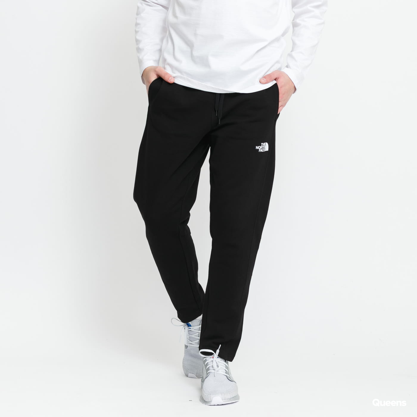 Спортни панталони The North Face M Standard Pants Черно | NF0A4M7LJK31, 1