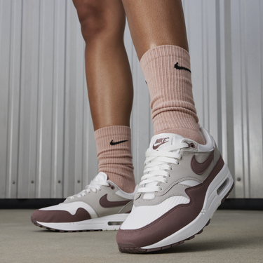 Кецове и обувки Nike Air Max 1 "Smokey Mauve" Бургунди | DZ2628-104, 3
