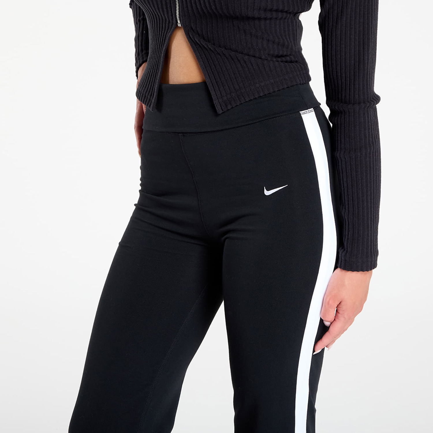 Спортни панталони Nike Sportswear High-Waisted Pants Черно | IH4063-010, 1