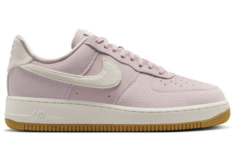 Кецове и обувки Nike Air Force 1 Low '07 Next Nature Platinum Violet W Лилаво | FN6326-001, 0