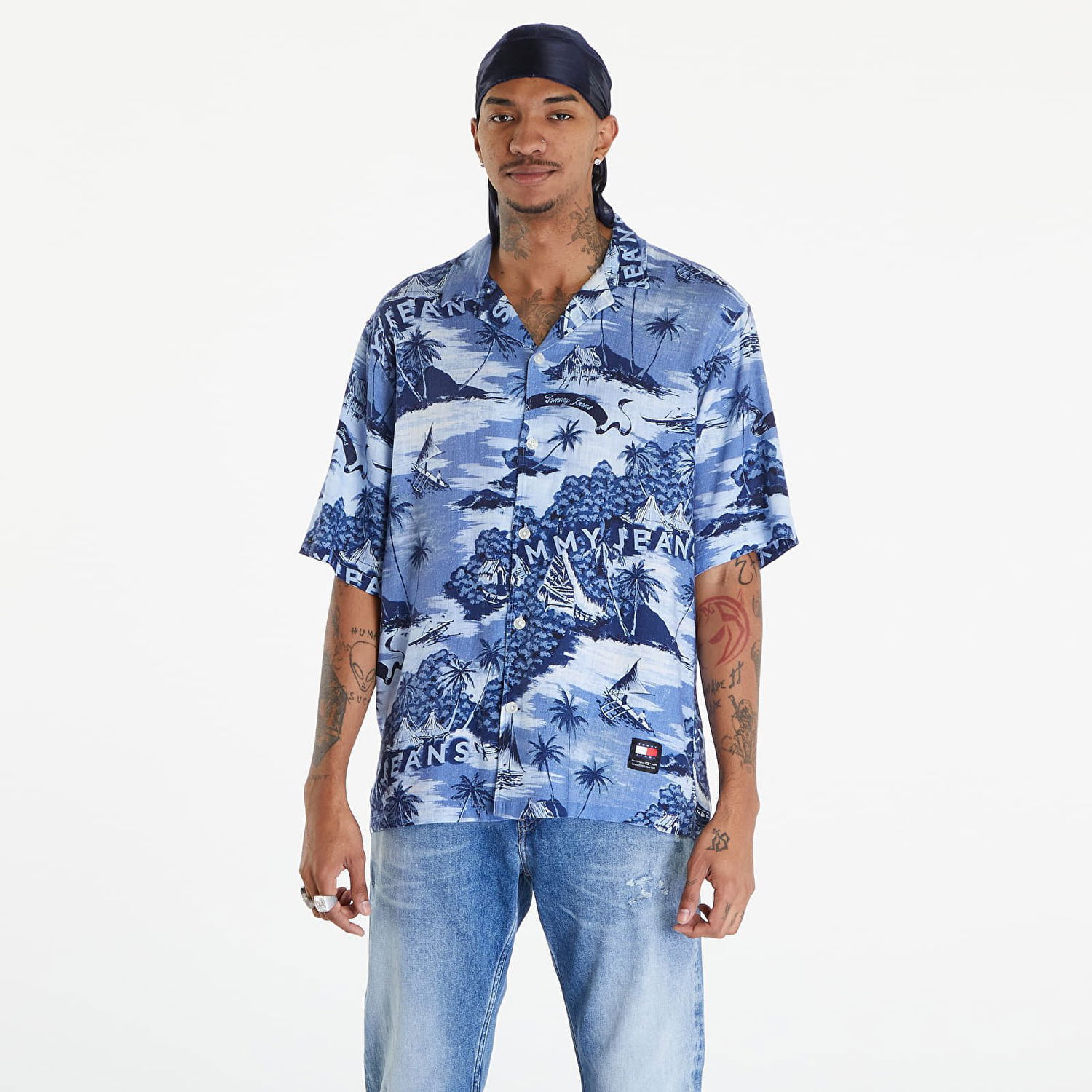 Риза Tommy Hilfiger Hawaiian Print Camp Collar Short Sleeve Shirt Hawaiian Aop Синьо | DM0DM18950 0KA, 0