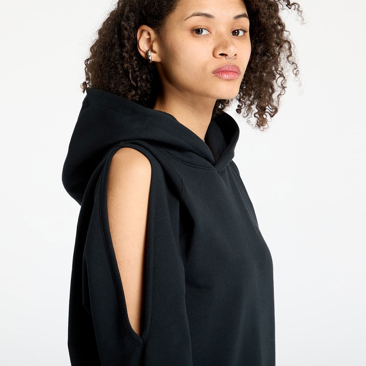 Суитчър Converse Converse Loose-Fit Shoulder Cut-Out Fleece Hoodie Черно | 10028018-A01, 1