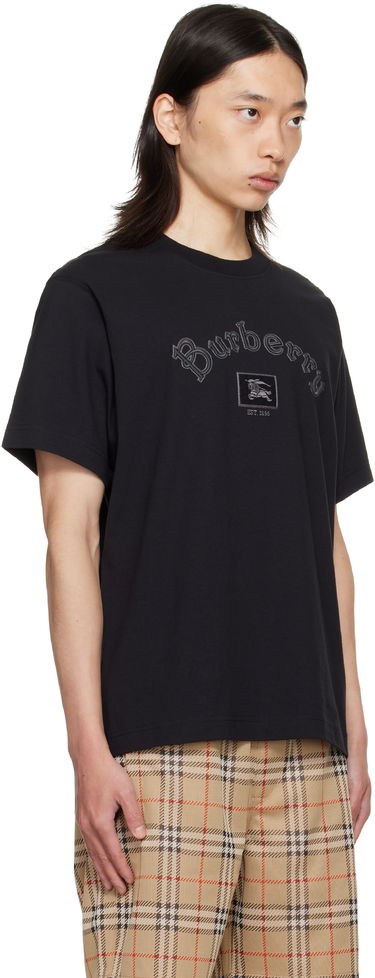 Тениска Burberry Burberry Gothic Logo Cotton T-Shirt Черно | 8116061, 1