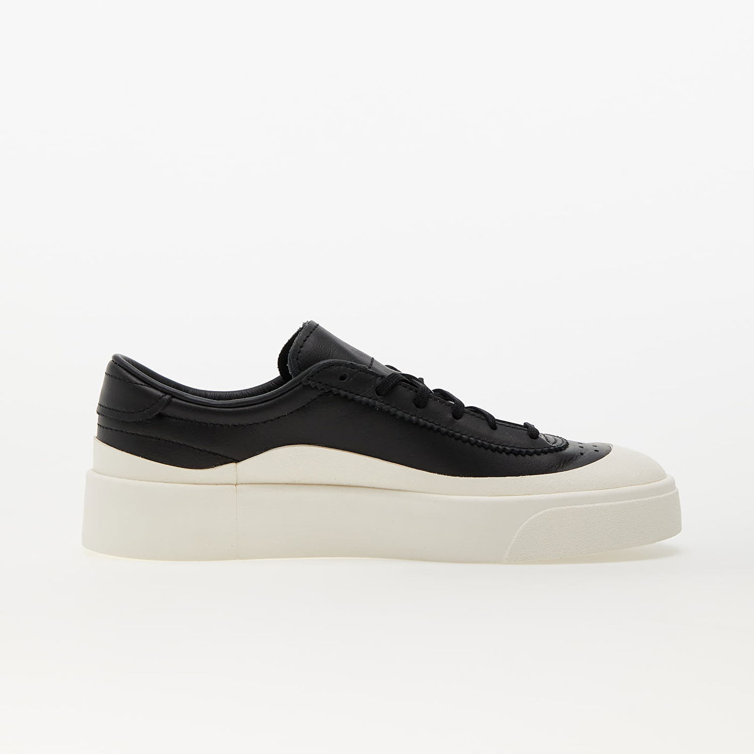 Кецове и обувки adidas Originals Nucombe Черно | H06383, 1