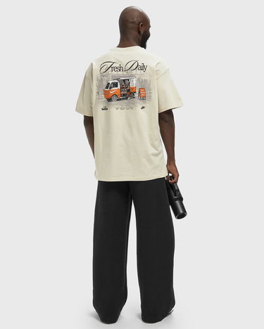 Тениска Nike Cafe Swoosh Graphic T-Shirt Бежово | IH1157-229, 2