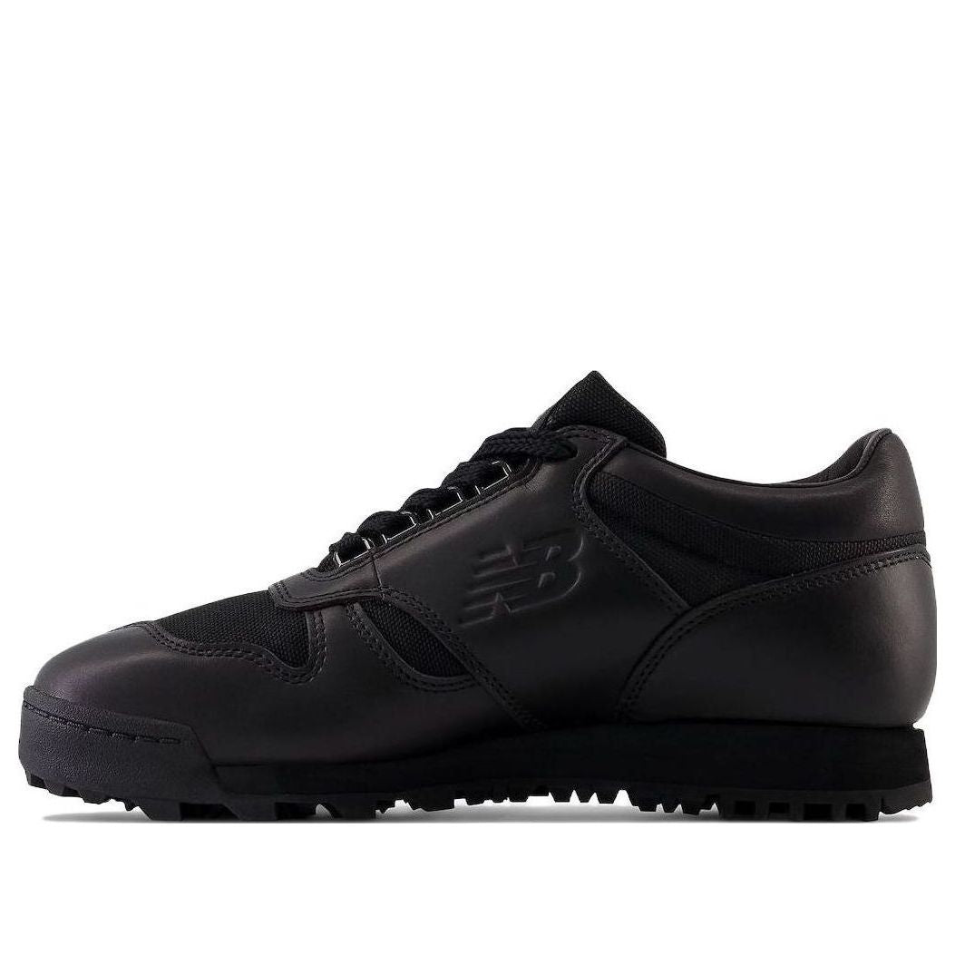 Кецове и обувки New Balance Rainier Low Черно | UALGSBBB, 0